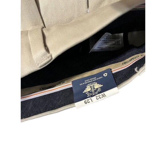 CLASSIC PLEATED SIZE 32X29 NWT MADE BY LEVI STRAUSS DOCKERS KHAKI PANTS! - Picture 5 of 7